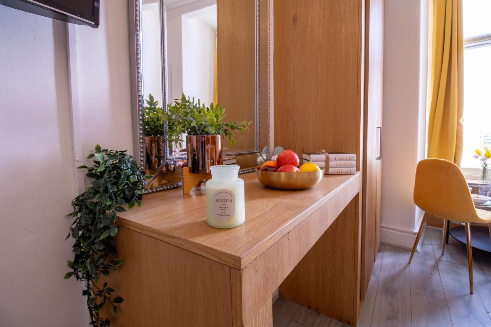 Spacious Studio Apartment On Oxford Street 9Gc London Exterior foto